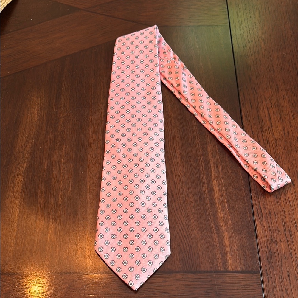 Brooks Brothers Pink and Blue Silk Tie with Floral Pattern